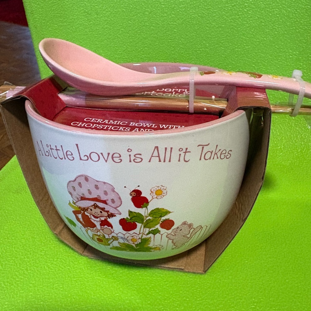 Strawberry Shortcake Ceramic Mug with Pink Spoon